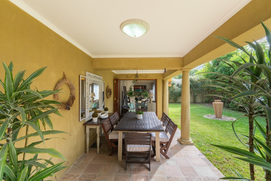 5 Bedroom Property for Sale in Northcliff Western Cape